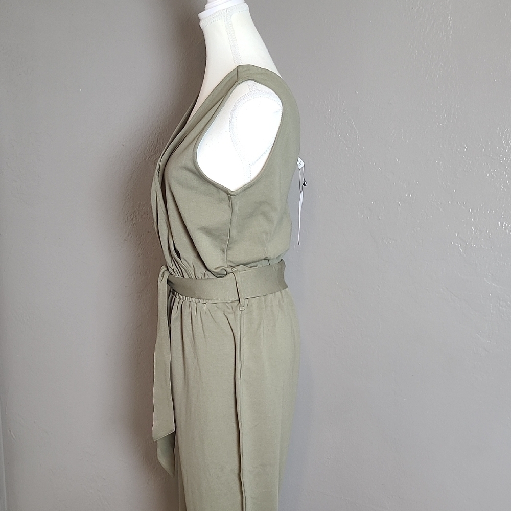 The Drop Elegant Caralynmirand Sleeveless Belted M Olive Green Jumpsuit NWT - Picture 3 of 13